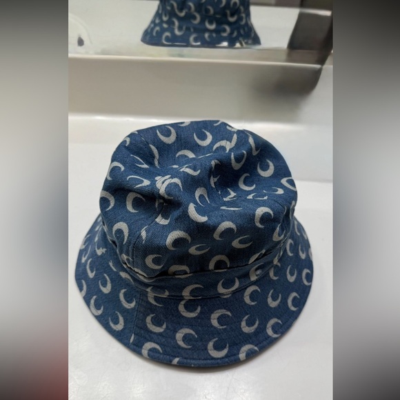 Blue Moon Patterned Bucket Hat - Picture 2 of 3